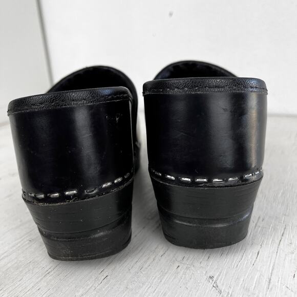 Dansko professional shiny black slip on clogs size 36 US size 6.5 - Picture 5 of 13